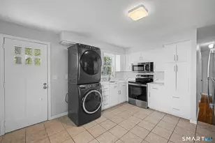 22 Treat Ave, Stamford, CT 06906 - Photo 3