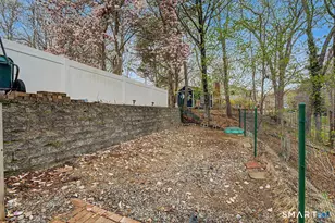 70 Browns Ln, Old Lyme, CT 06371 - Photo 31