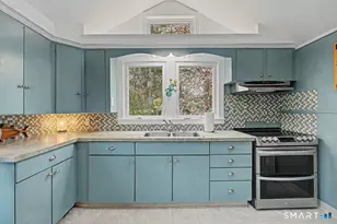 70 Browns Ln, Old Lyme, CT 06371 - Photo 5