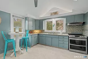 70 Browns Ln, Old Lyme, CT 06371 - Photo 7