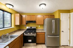 50 Wakefield Cir, East Hartford, CT 06118 - Photo 5