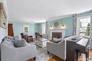 75 Parkway Dr, Trumbull, CT 06611 - Photo 3
