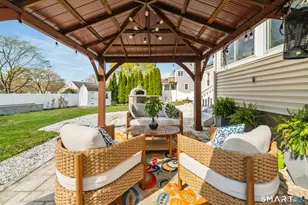 121 Ravencrest Dr, Stratford, CT 06614 - Photo 29