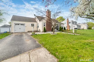 121 Ravencrest Dr, Stratford, CT 06614 - Photo 33
