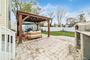 121 Ravencrest Dr, Stratford, CT 06614 - Photo 27