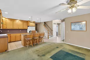 11 Cottage Ln, East Lyme, CT 06357 - Photo 9