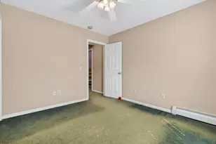 11 Cottage Ln, East Lyme, CT 06357 - Photo 23