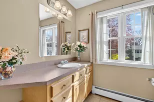 11 Cottage Ln, East Lyme, CT 06357 - Photo 15