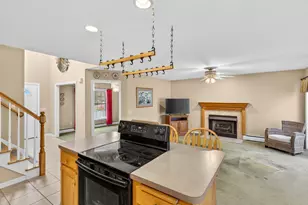 11 Cottage Ln, East Lyme, CT 06357 - Photo 9