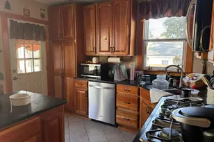 107 Phillips St, Waterford, CT 06385 - Photo 7