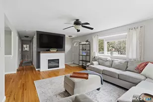 35 Apple Tree Ln, Wallingford, CT 06492 - Photo 7