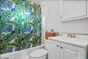 40 Compass Ln, West Haven, CT 06516 - Photo 17