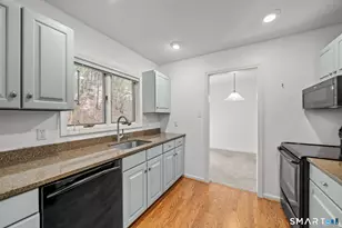 402 Whetstone Mls, Killingly, CT 06241 - Photo 5