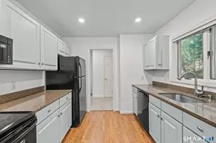 402 Whetstone Mls, Killingly, CT 06241 - Photo 3