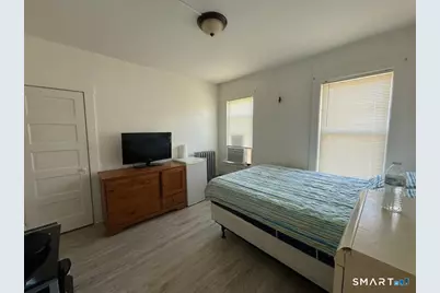 94-96 Hillside Avenue, Hartford, CT 06106 - Photo 15