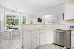 44 Cricket Ln, Fairfield, CT 06825 - Photo 7