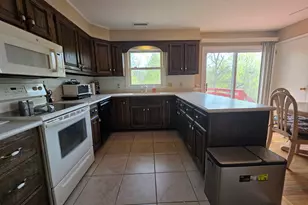 39 Charcoal Ridge Rd E, New Fairfield, CT 06812 - Photo 5