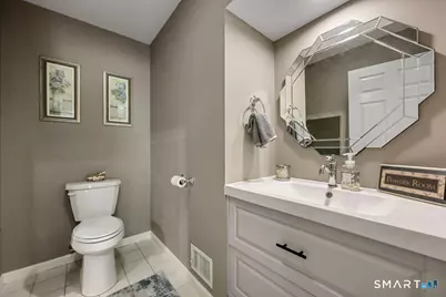 65 Henley Way #65, West Hartford, CT 06117 - Photo 17