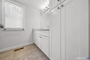 10 Wells Ave, Stamford, CT 06902 - Photo 7