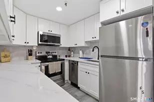 140 Captain Thomas Blvd, West Haven, CT 06516 - Photo 21
