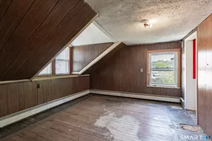34 Queen St, Meriden, CT 06451 - Photo 21