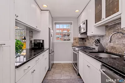 128 Putnam Park #128, Greenwich, CT 06830 - Photo 7