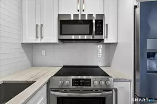 100 York St, New Haven, CT 06511 - Photo 5