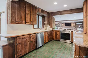 3 Holmewood Ln, New Canaan, CT 06840 - Photo 17