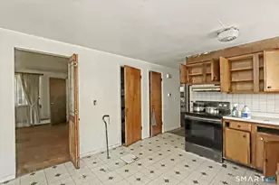 25 Catherine St, West Haven, CT 06516 - Photo 17