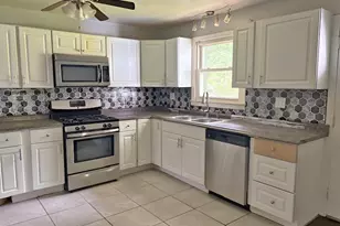 26 Elliot Dr, Hamden, CT 06514 - Photo 5