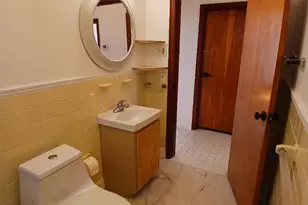 16 Church St, East Haven, CT 06512 - Photo 9