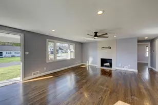 7 Hillscrest Rd, Plainville, CT 06062 - Photo 3