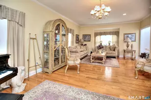 765 Cutspring Rd, Stratford, CT 06614 - Photo 15