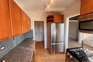 134 Woodside Green St, Stamford, CT 06840 - Photo 7