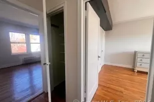 134 Woodside Green St, Stamford, CT 06840 - Photo 23
