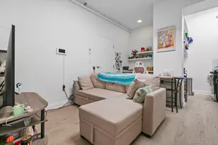 19 Whitney Ave, New Haven, CT 06510 - Photo 3
