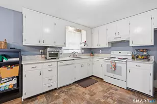 86 Cottage Rd, Enfield, CT 06082 - Photo 15