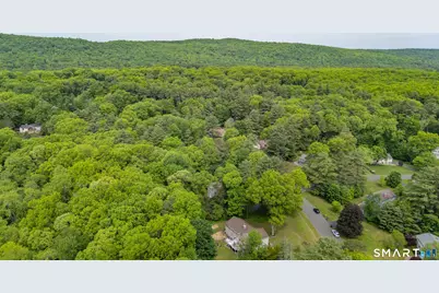 37 Madison Lane, Simsbury, CT 06092 - Photo 5