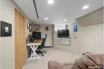 36 Cottage Place, Stratford, CT 06614 - Photo 13