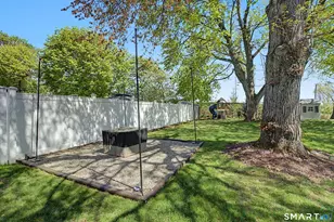 36 Cottage Pl, Stratford, CT 06614 - Photo 17