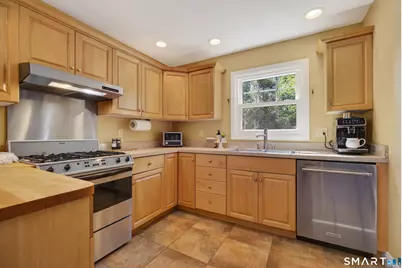 22 Scenic View Drive, Newtown, CT 06470 - Photo 27