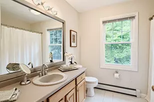 22 Scenic View Dr, Newtown, CT 06470 - Photo 25