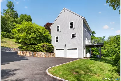 22 Scenic View Drive, Newtown, CT 06470 - Photo 3