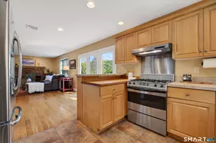 22 Scenic View Dr, Newtown, CT 06470 - Photo 29