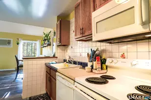 1 Beaver Brook Rd, Danbury, CT 06810 - Photo 11