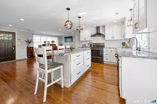 28 Maplewood Ln, North Branford, CT 06472 - Photo 9