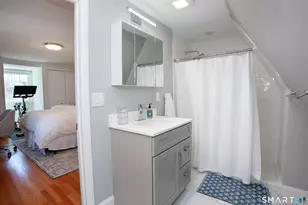 71 Riggs Ave, West Hartford, CT 06107 - Photo 23