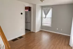 44 N Beacon St, Waterbury, CT 06704 - Photo 3
