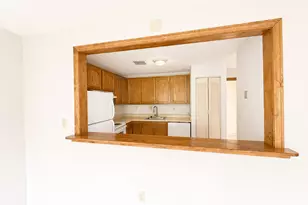 200 Laura Ln, Rocky Hill, CT 06067 - Photo 5