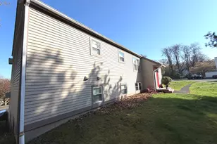226 Laurel St, East Haven, CT 06512 - Photo 9